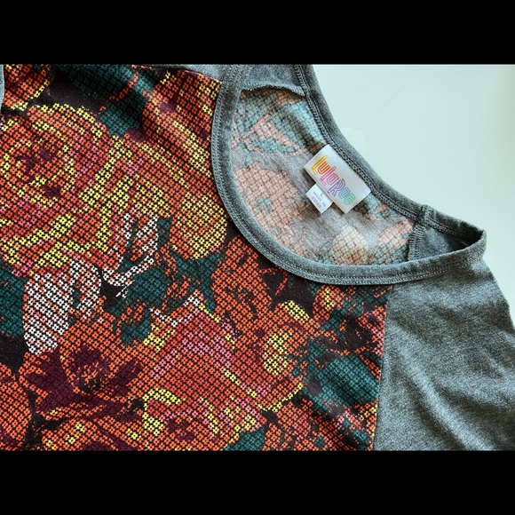 Lularoe Randy Baseball Tee with Roses, Size Large - Picture 3 of 3